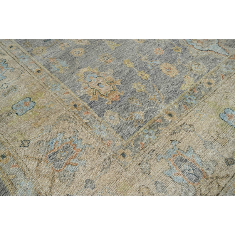 Tapis en laine, Rectangle 7 pi 11 po x 9 pi 10 po