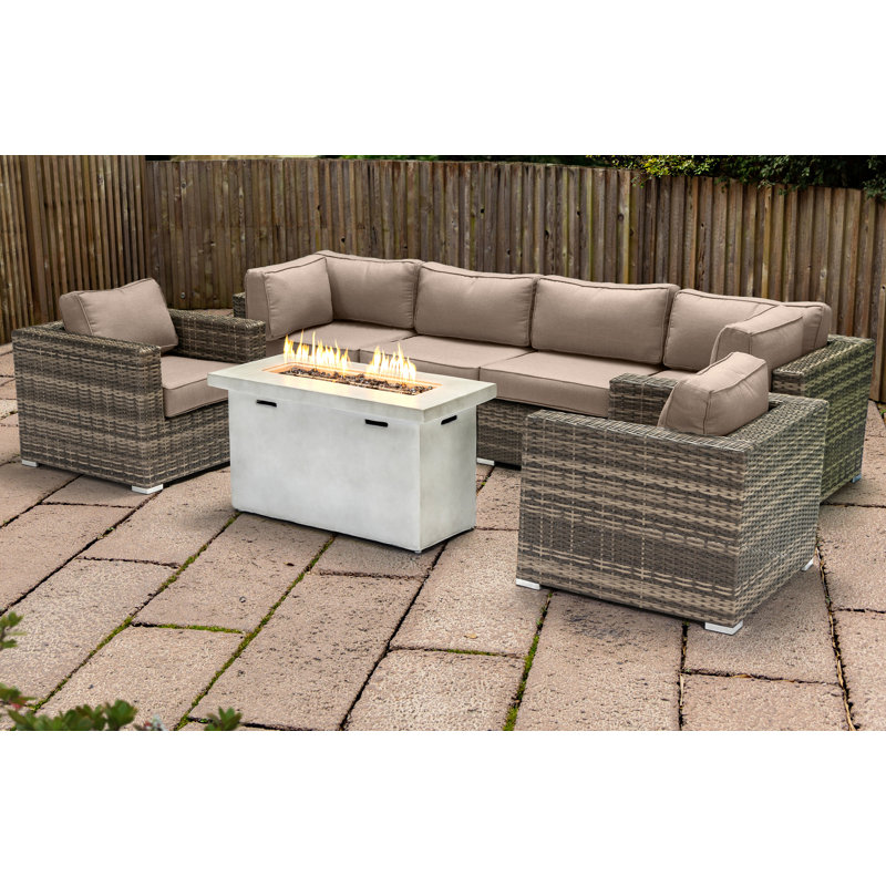 Ensemble de conversation pour 6 personnes avec foyer et coussins Sunbrella Lsi, Beige