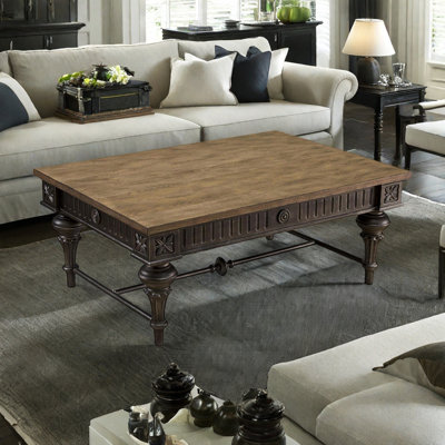 Table basse carrée