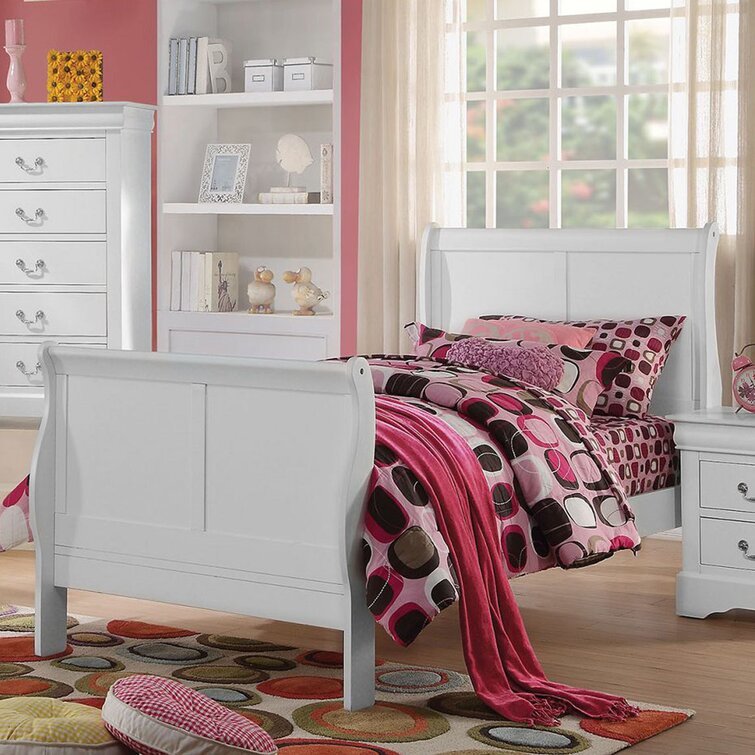 https://assets.wfcdn.com/im/16311283/resize-h755-w755%5Ecompr-r85/1795/179533611/Ava-Mary+Solid+Wood+Sleigh+Bed.jpg