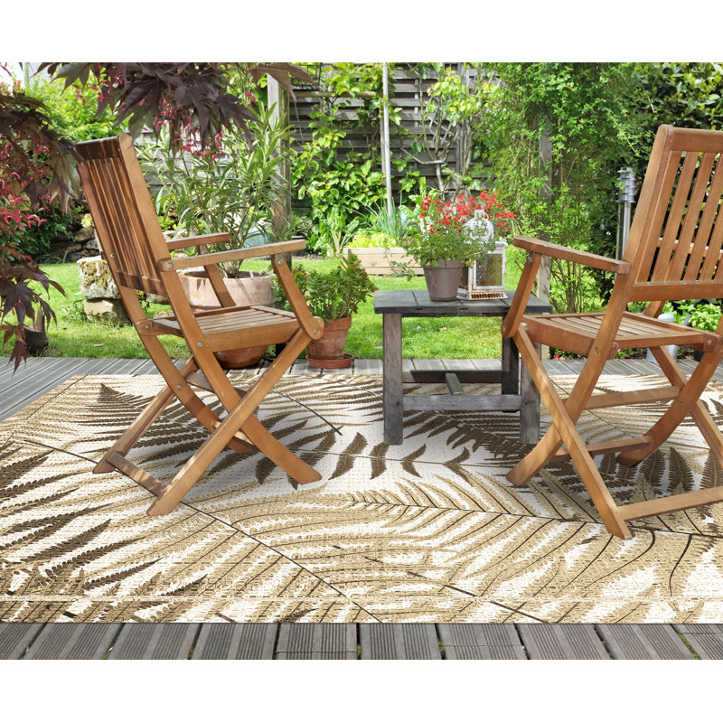 Gwennan Floral Vinyl Machine Printed Area Rug, Rectangle 140 x 200cm