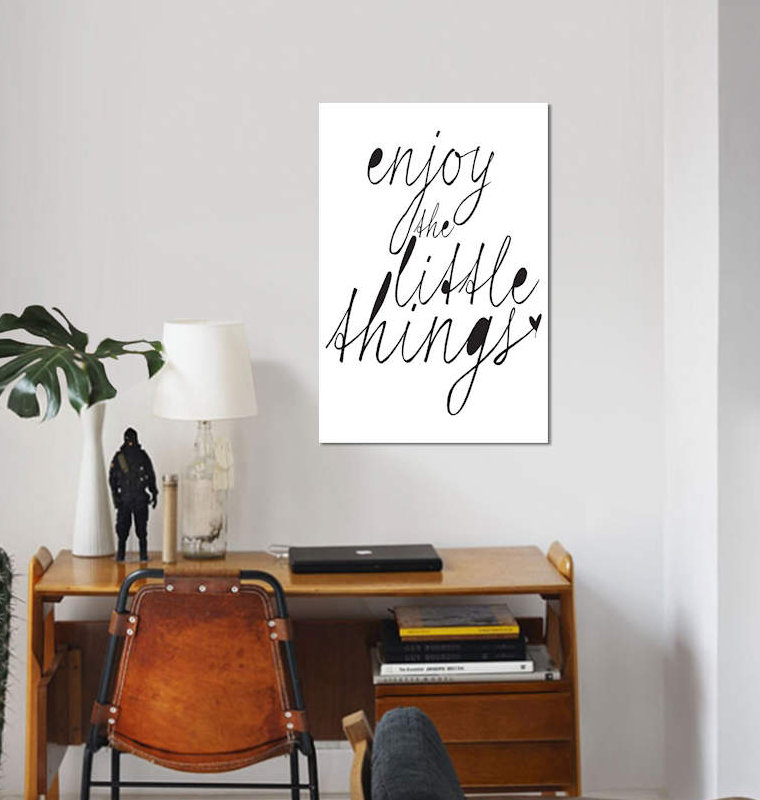 « adore the little things », art textuel sur toile, H 18 po x l 12 po x P 1,5 po