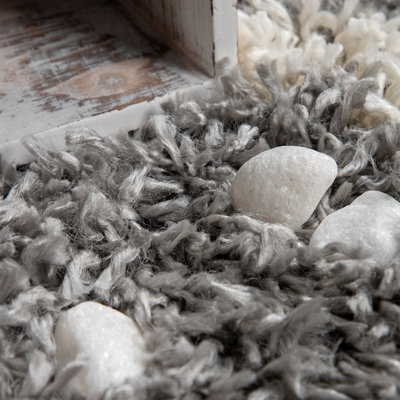 Carwell Geometric Shag Area Rug