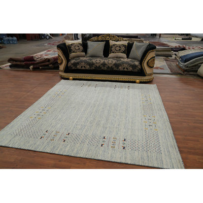 Tapis oriental tribal en laine 8x8