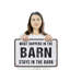 Enseigne en plastique 13 po x 20 po What Happens In The Barn Stays In The Barn-119524480