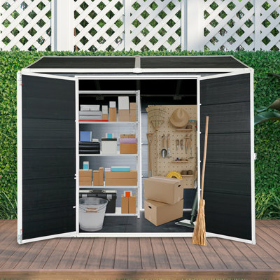 Remise de rangement extérieure de 8 pi x 6 pi - Résine imperméable avec deux fenêtres, plancher et porte de patio verrouillable noire pour la cour arrière