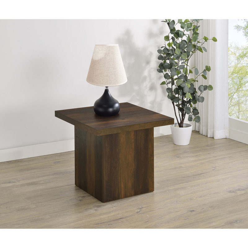 Table de bout Eldridge, H 21,74 po x l 23,49 po x P 23,49 po, Brown