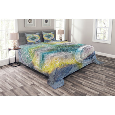 Abstract Bedspread with Pillow Shams Included