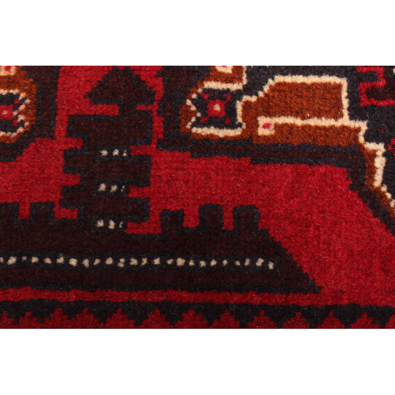 Tapis rouge Teimani 4 pi 6 po x 6 pi 0 po