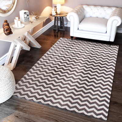 Tapis gris à motif chevron Merissa