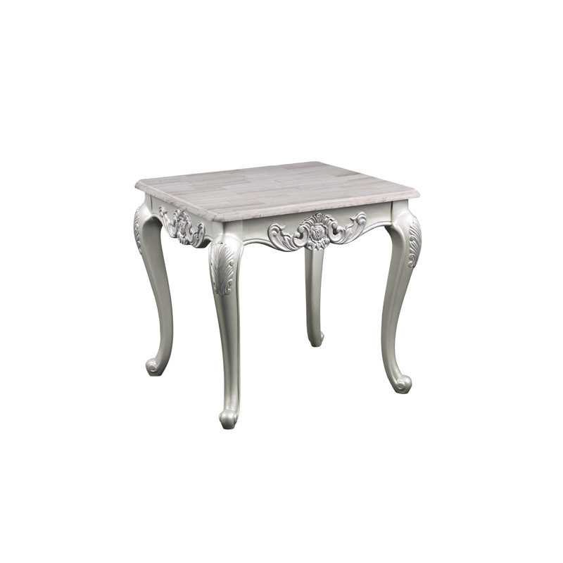 Table de bout à finition argentée - idéale pour la présentation et la fonction dans le salon