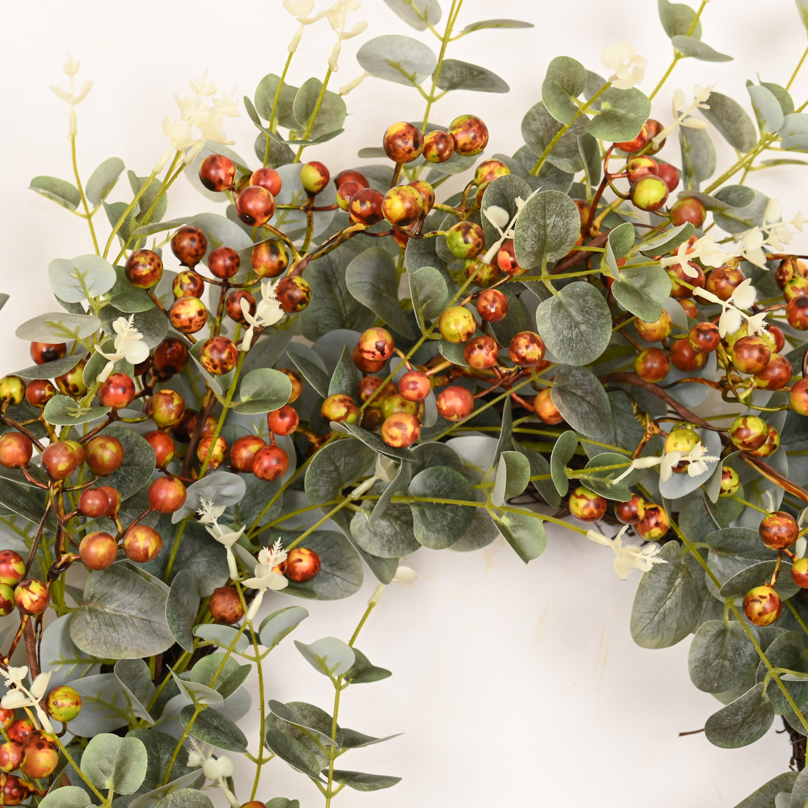24" Eucalyptus, Berry Thanksgiving Wreath, Green