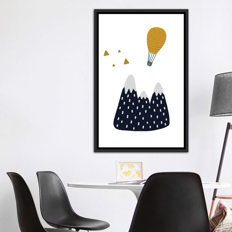 «Little Explorer Mountains Balloon», reproduction d'impression, H 60 po x l 40po x P 1,5 po, Toile avec cadre noir patiné