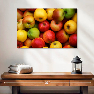 Yarlin Pile Of Apples