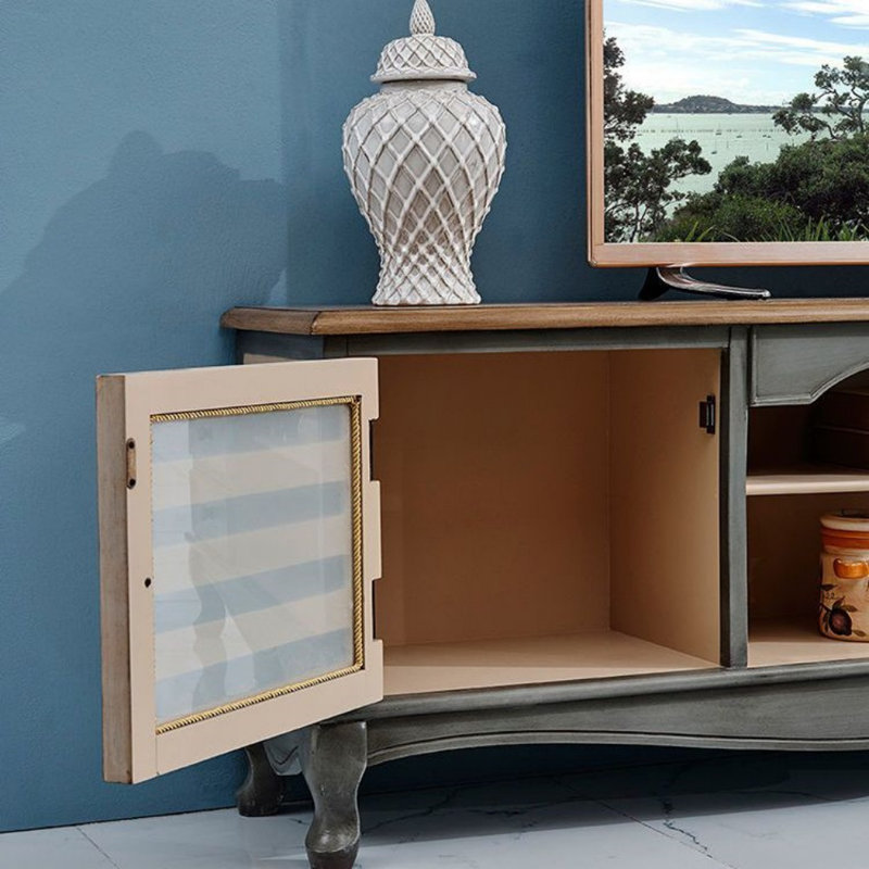 Creative Retro TV Stand