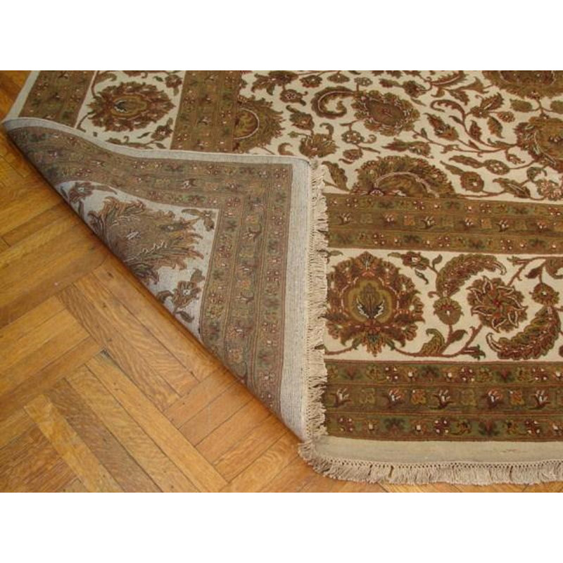 Hand Knotted Wool Oriental Rug