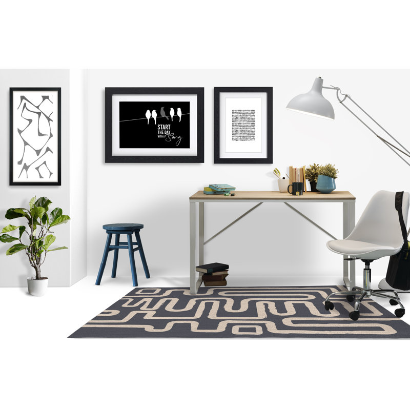 Tapis de chaise rectangulaire à poils courts Chikka, H 36 po x l 60 po, Gris anthracite / beige