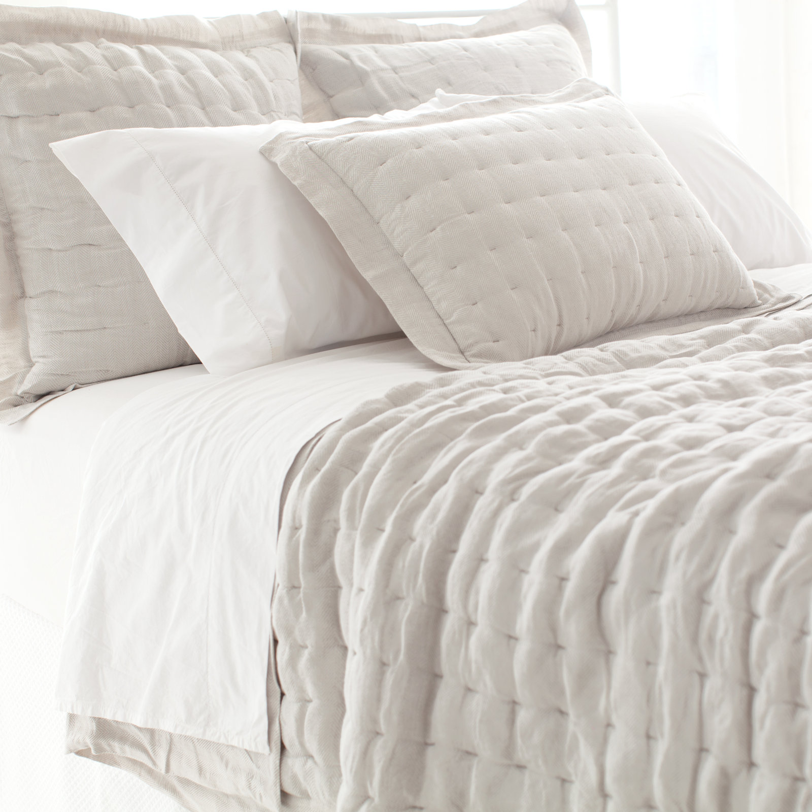 Brussels 100% Linen Quilt
