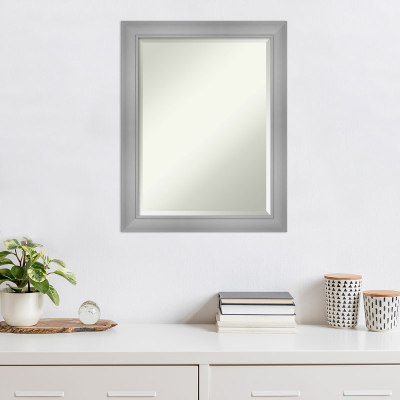 Miroir mural Wedge, 28 po x 22 po, Argent