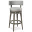 Tabouret pivotant en bois Wendover-561389090