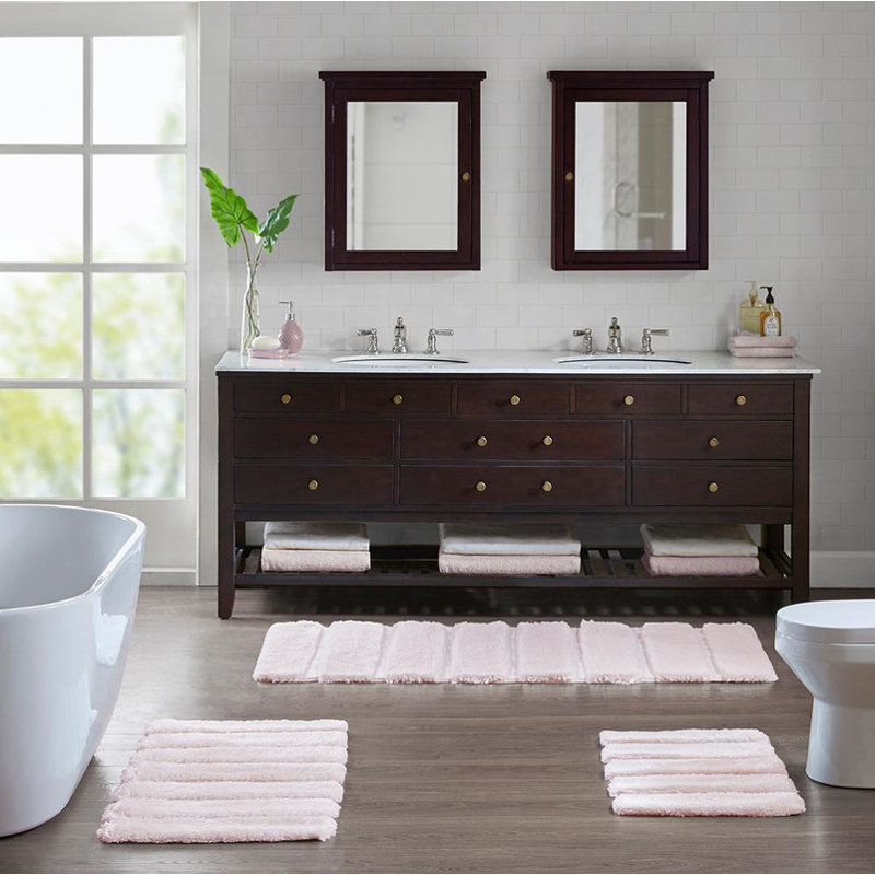 Tapis rosé 21 po x 34 po