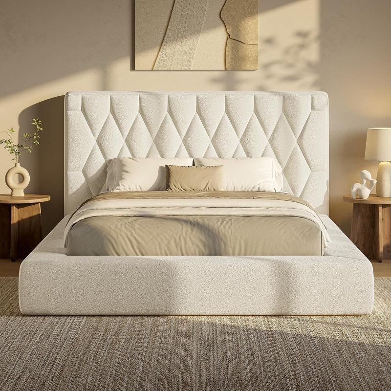 Structure de lit tapissier grand avec tête de lit 5,9 po, lit plateforme entièrement rembourré, coins arrondis doux et silencieux pour la chambre principale / chambre d'amis, assemblage facile en 15 minutes, crème