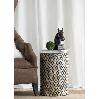 Tabouret d'appoint cylindrique de jardin, finition or noir, qui convient aux thèmes bohémiens, table élégante de 14 po x 20 po et table pour bord de mer contemporain