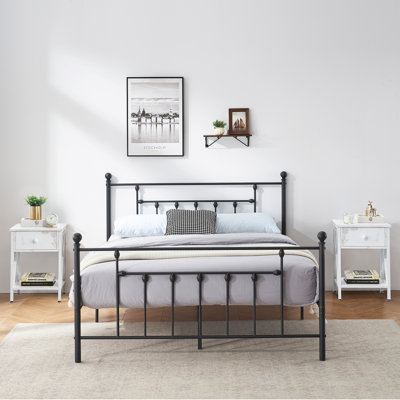 Kempst 3 Piece Bedroom Set, Queen Size Platform Bed Frame and Set of 2 White Nightstands, Modern Metal Twin Size Bedroom Furniture Set, Heavy Duty Slat Support, Under Bed Storage, No Box Spring Needed, Noise Free (Set of 3)