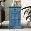 Table d'appoint antique avec porte-gobelets bleu marine. Fabriqué par des placages, du bois, du bois d'ingénierie. Rangement relevable, tiroir, fente à distance. Aucun assemblage requis. H 23 po x l 14 po x P 24,3 po + plateau en bois.-1434628141