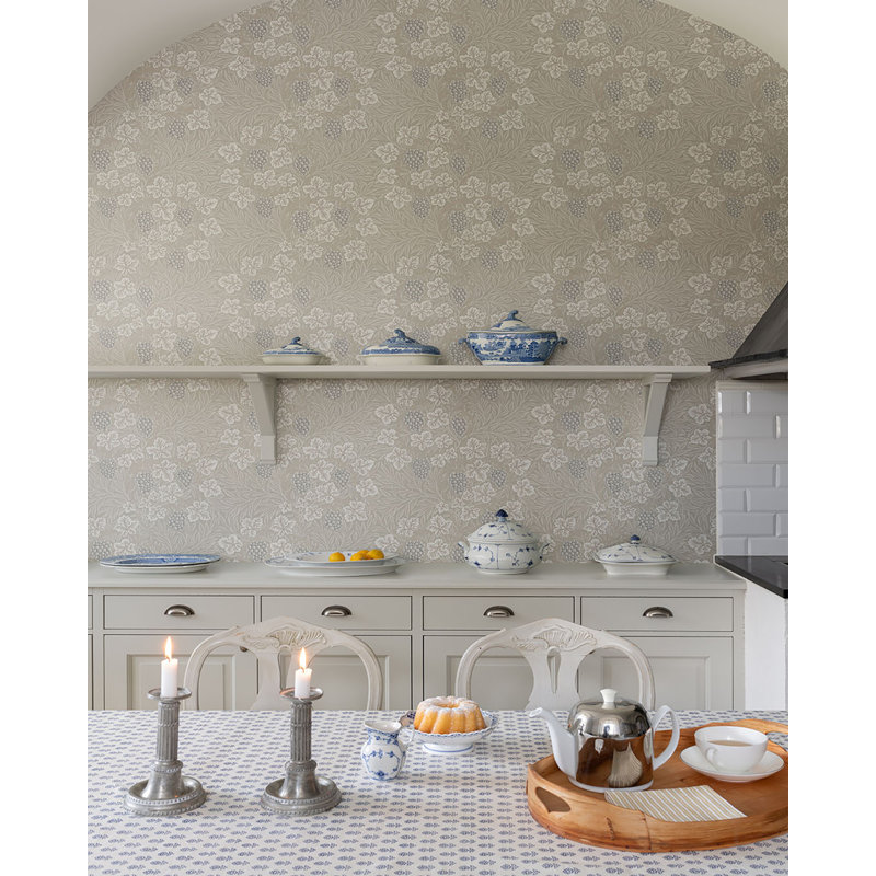 Vine Floral Wallpaper Roll, Light Gray