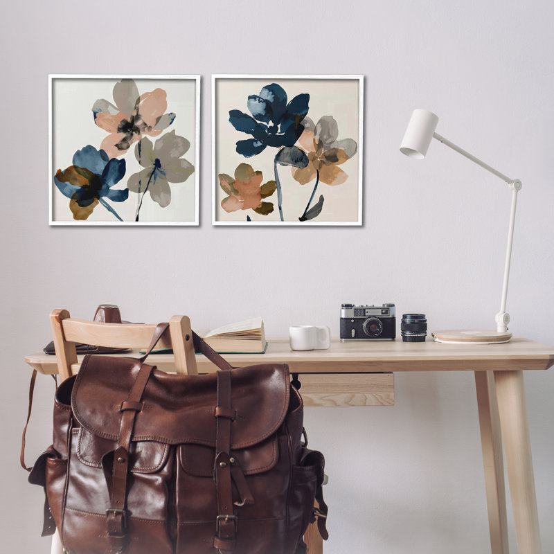  "Earthen Blossom Petals", ensemble de 2 estampes numériques par Irena Orlov, H 17 po x l 17 po