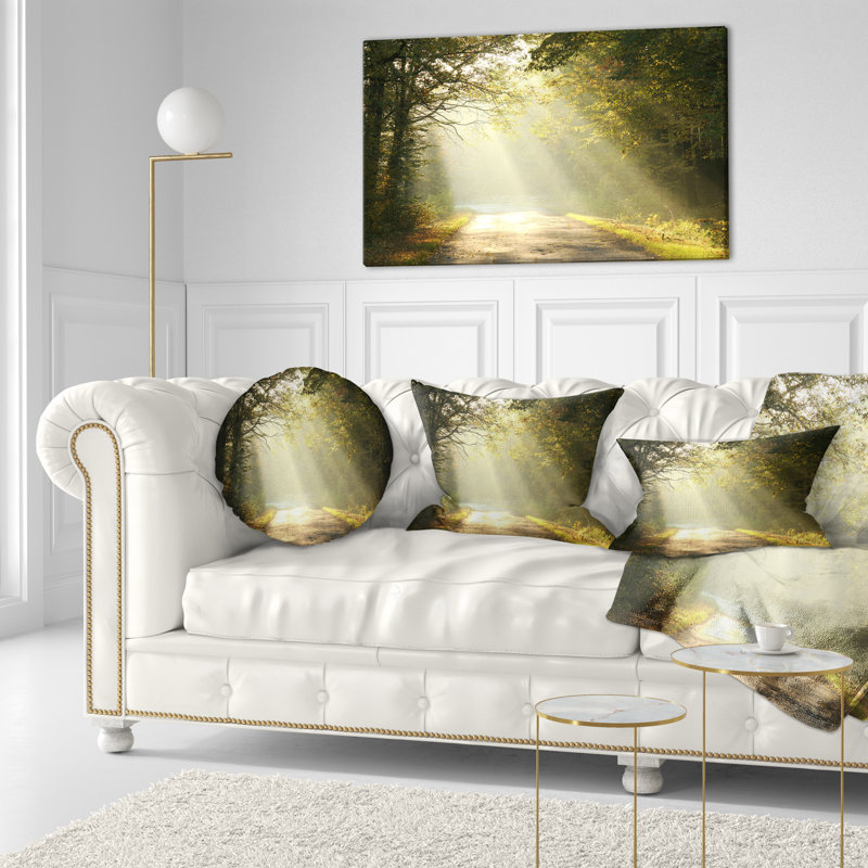 Coussin lombaire à l’oreille de la forêt à chute de jardin brillante