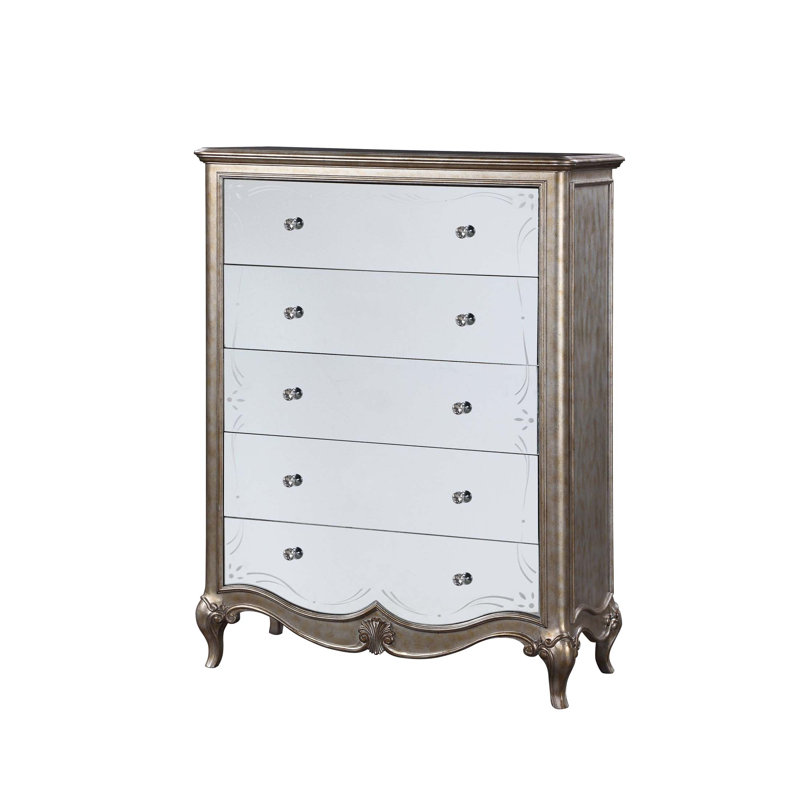 Commode Esteban à finition champagne antique avec tiroirs en miroir et glissières pleine extension pour un rangement élégant