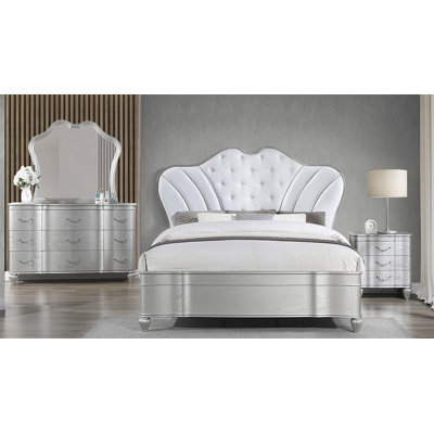 Myeisha Traditional Style 4 Pc Bedroom Set With Upholstered Button-Tufted Bed Made With Wood