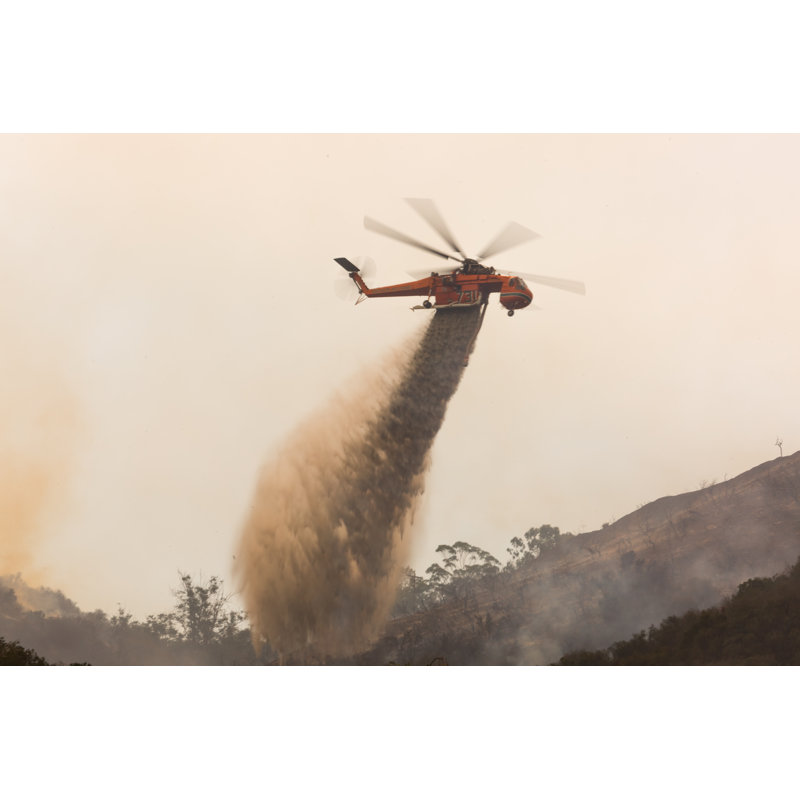 Sky Crane Doing Drops of Water 1 Piece Wrapped Canvas Wall Art, 81cm H x 122cm W x 3.8cm D
