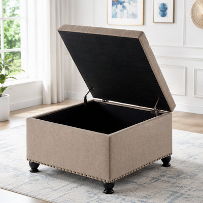 Pouf de rangement carré avec garnitures cloutées