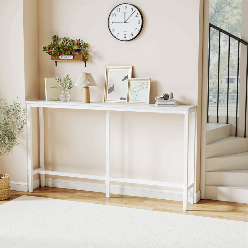 Console avec prise de courant, canapé de 63 pouces avec station de charge, H 31,5 po x l 63 po x P 8 po, Blanc