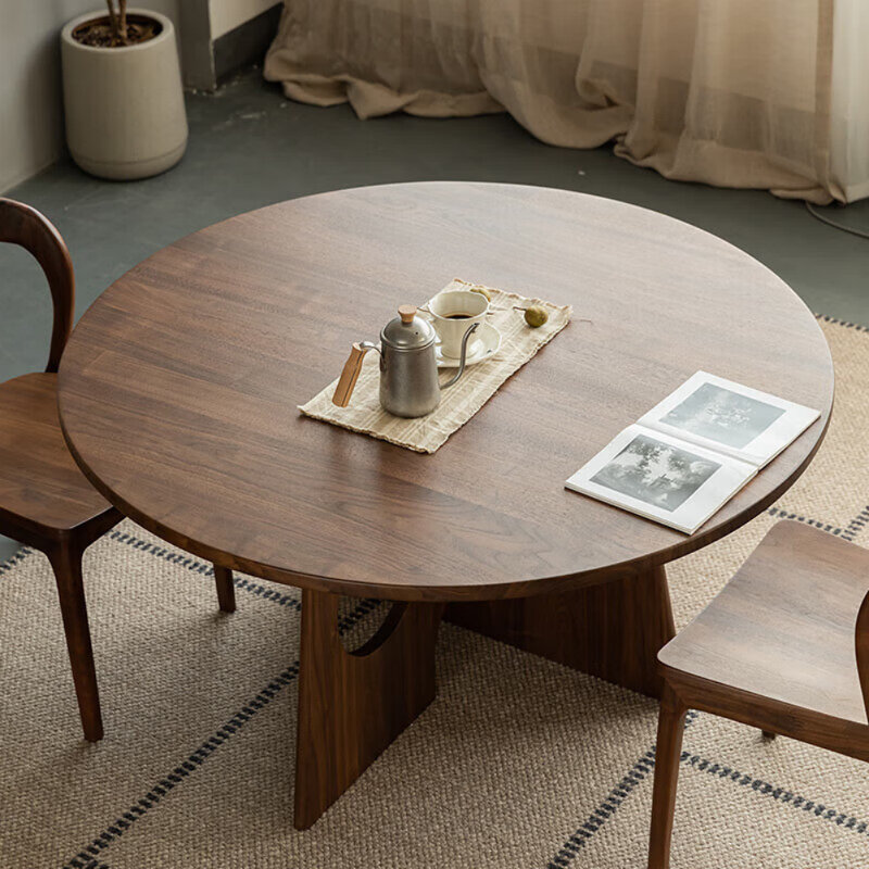 Table de salle à manger simple et rétro en bois massif
