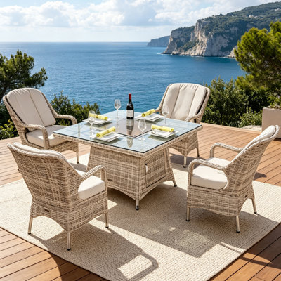 Ensemble de foyer d'extérieur 5 pièces en osier avec pare-vent, chaises de patio en aluminium avec coussins lavables amovibles pour le jardin