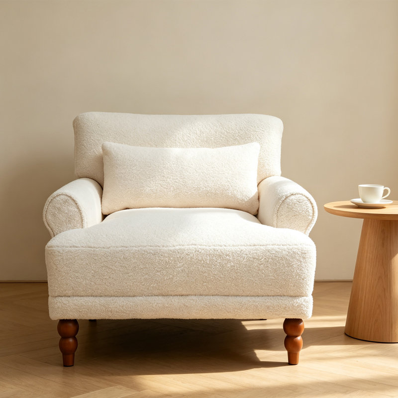 Chaise longue à accoudoirs roulés