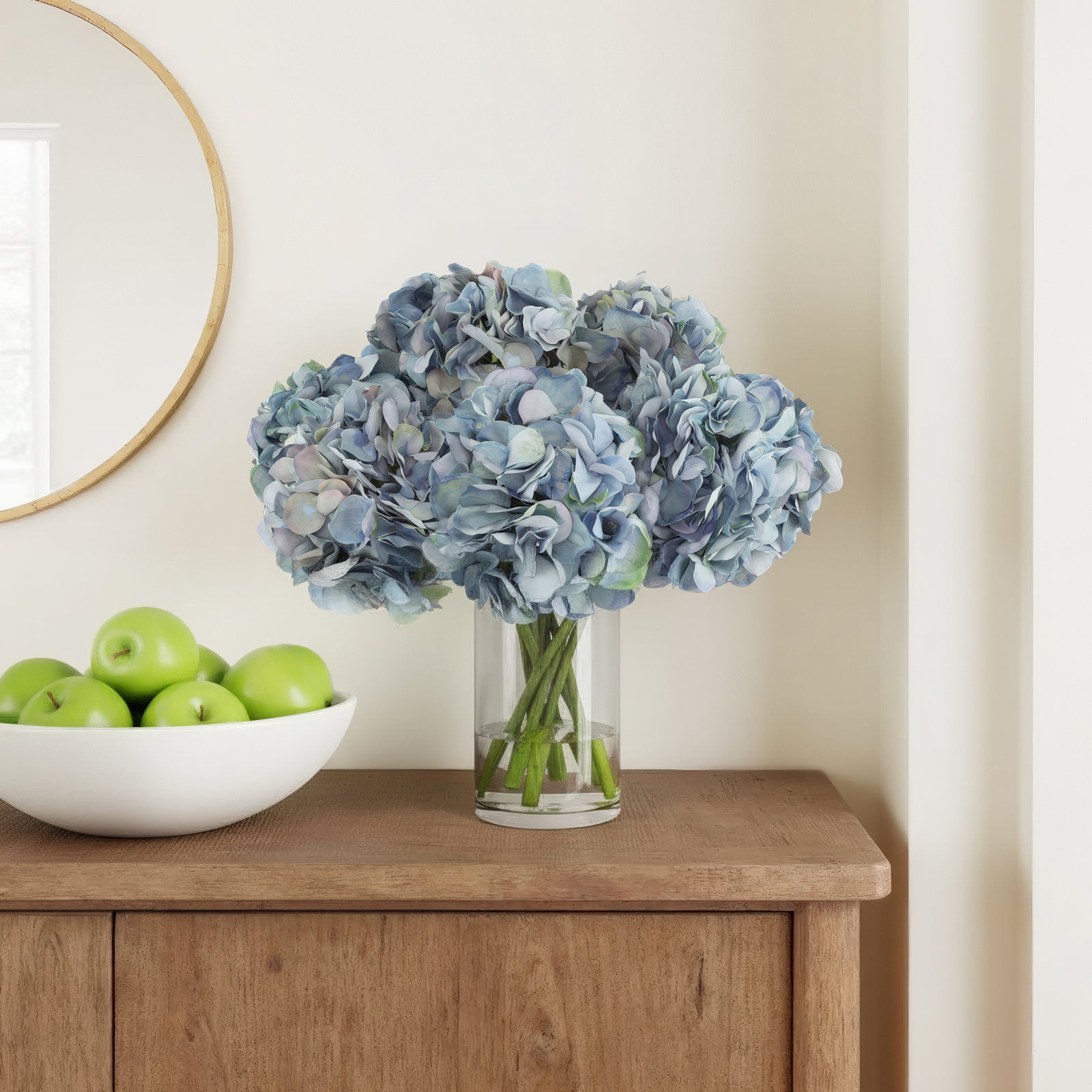 Hydrangea Bouquet Floral Arrangement in Vase
