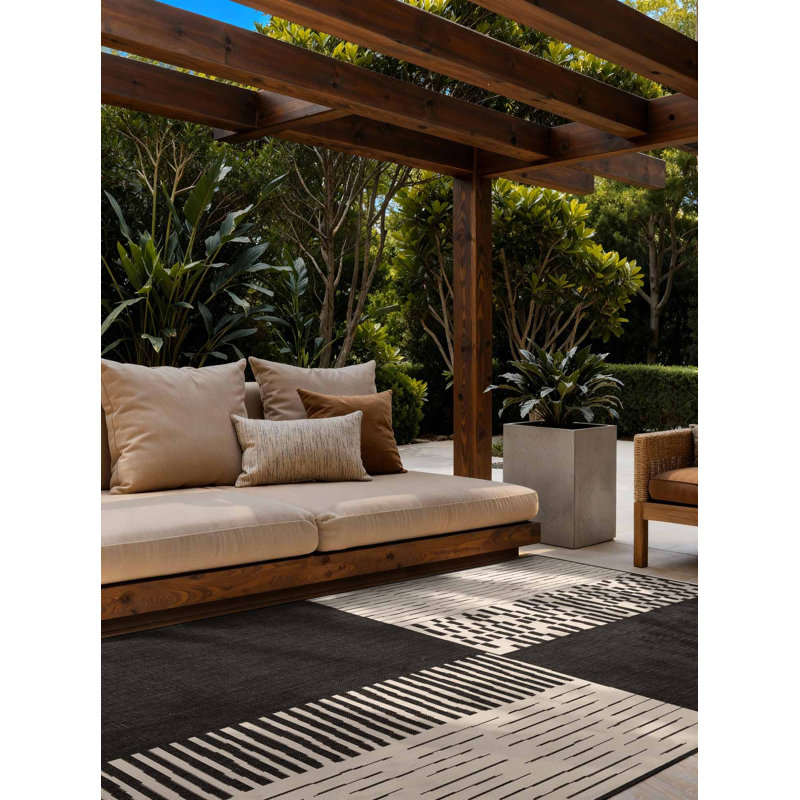 Derriyah Rectangle 120 cm x 170 cm Geometric Indoor / Outdoor Area Rug