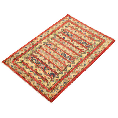 Tapis unique en laine noué à la main de style ouzbek des années 2010 de 4 pi x 5 pi 10 po rouge Nabilité