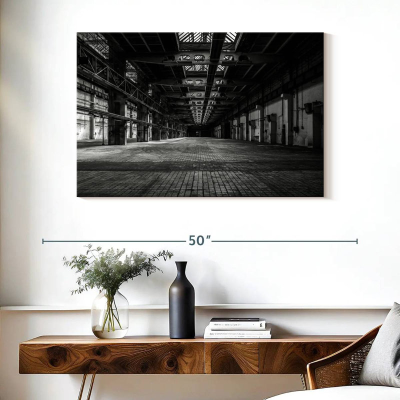 Lilie - usine abandonnée monochrome, H 26 po x l 39 po