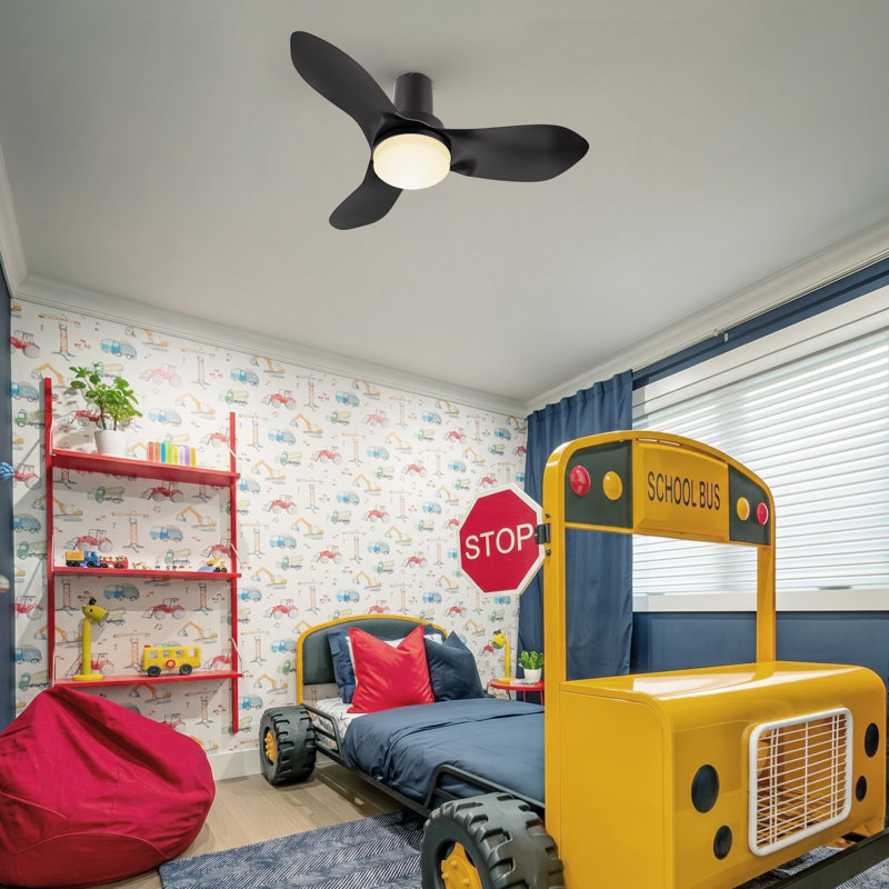 Ventilateur de plafond standard à 36 pales de 36 po à DEL avec télécommande et ensemble d'éclairage inclus, Noir