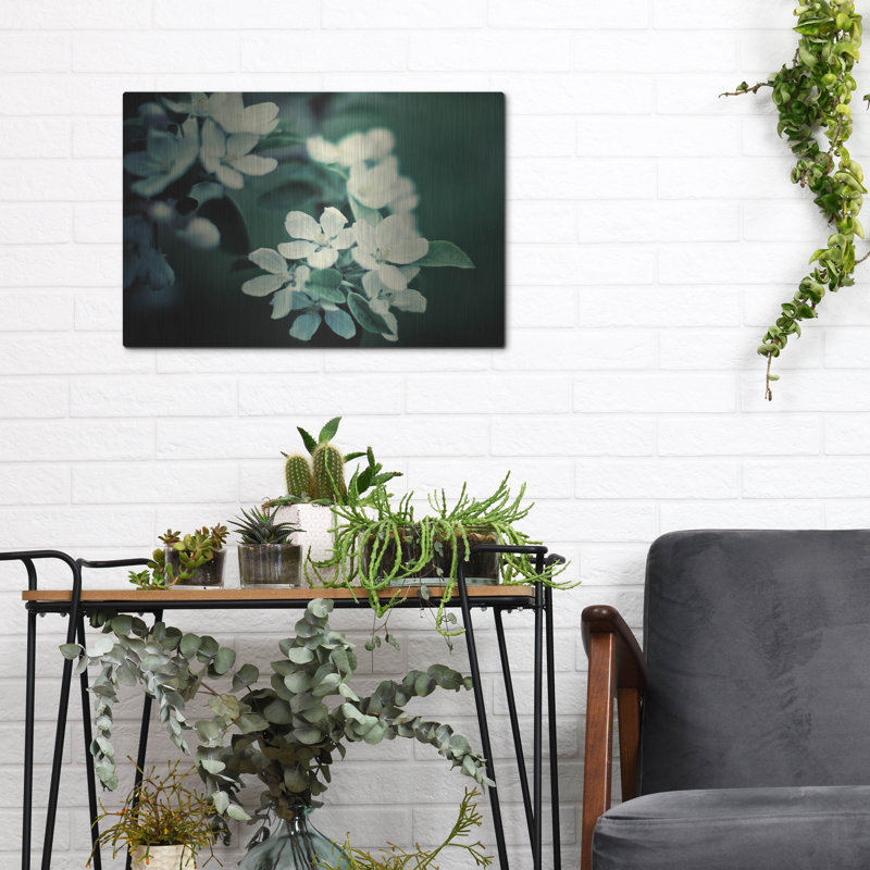 «The Midnight Garden II» par Irene Thisocki, art mural en métal, 16 po x 12 po, H 12 po x l 16 po