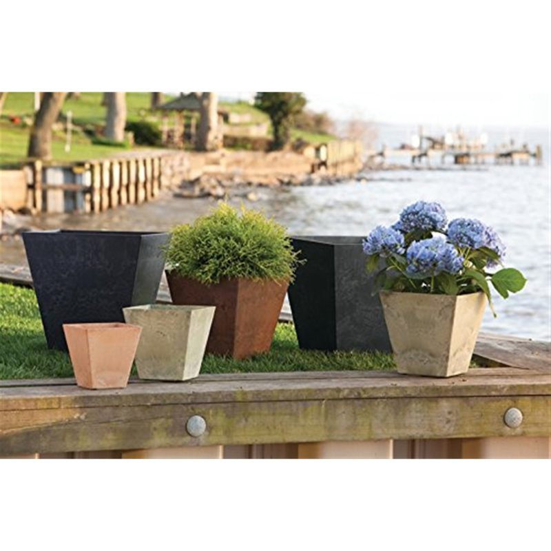 Lawnton Pot Planter
