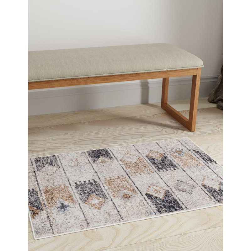 Perlita Geometric Indoor Rug, Rectangle 4' x 6'