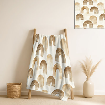 Boho Calm Arches I - couverture moelleuse brune à lignes courbes, jeté en molleton contemporain