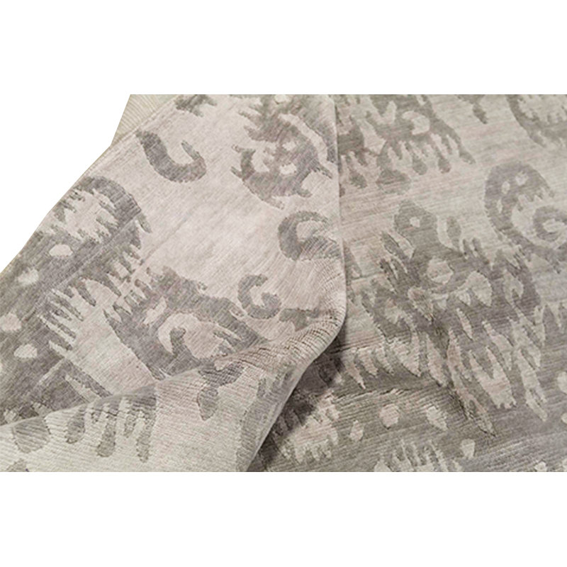 Himalayan Damask Area Rug in Gray/Taupe